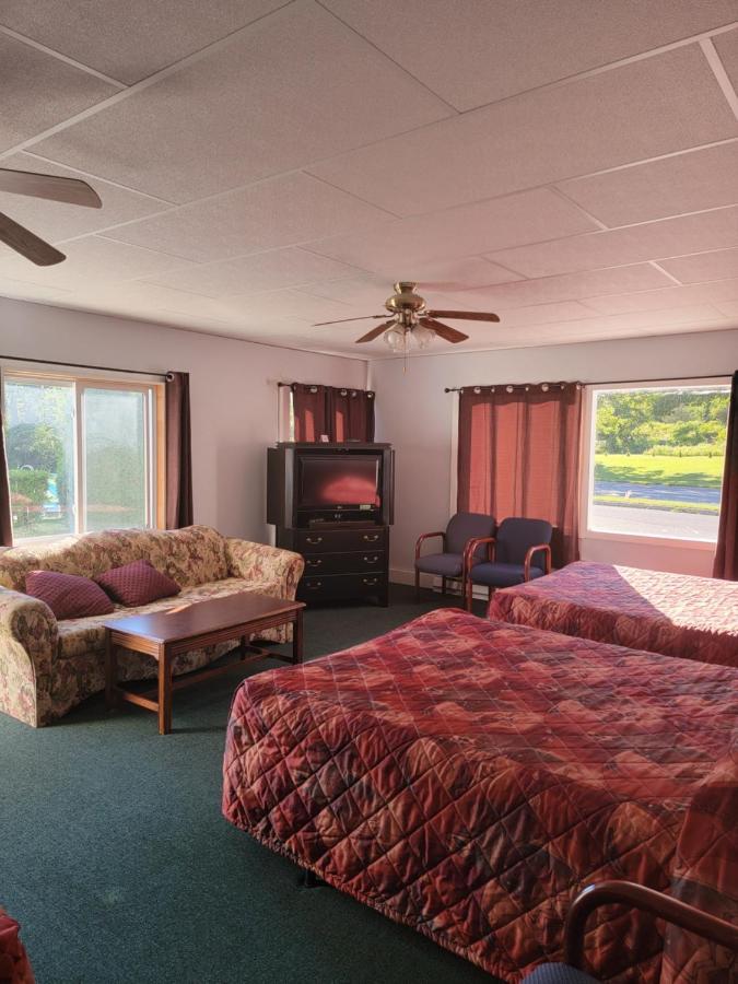 Gateway Motel Gananoque Extérieur photo