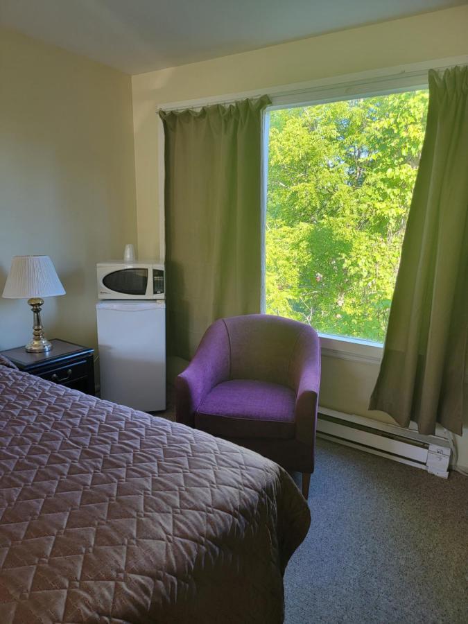 Gateway Motel Gananoque Extérieur photo