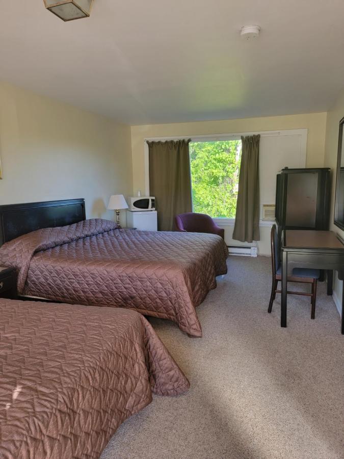 Gateway Motel Gananoque Extérieur photo